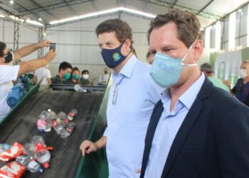 Ministério inaugura usinas e galpões de reciclagem no interior de SP