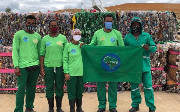 Prefeitura de Jacobina celebra parceria com entidade de catadores