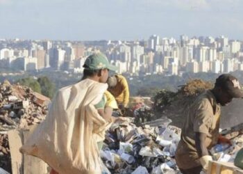 Ambev doa R$ 100 para 2,8 mil catadores neste carnaval