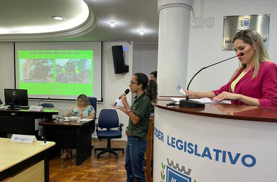 Empresária de Cachoeiro fala sobre a importância da reciclagem na Câmara Municipal