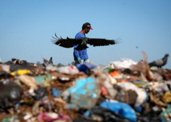 Governo lança edital para ajudar a acabar com lixões no país