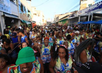 Moradores do Nordeste de Amaralina curtem sete dias de folia no Circuito Mestre Bimba