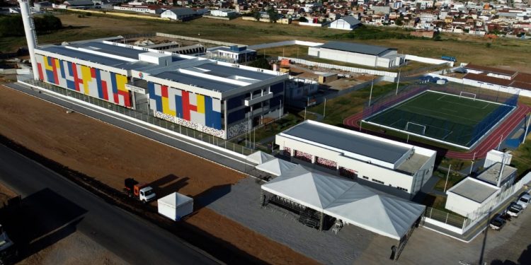 Estudantes de Tucano ganham Complexo Educacional de Ensino Integral e profissionalizante