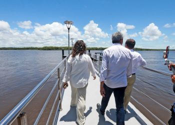 Em visita do governador, Jaguaripe é contemplado com entrega de escola de tempo integral e terminal turístico