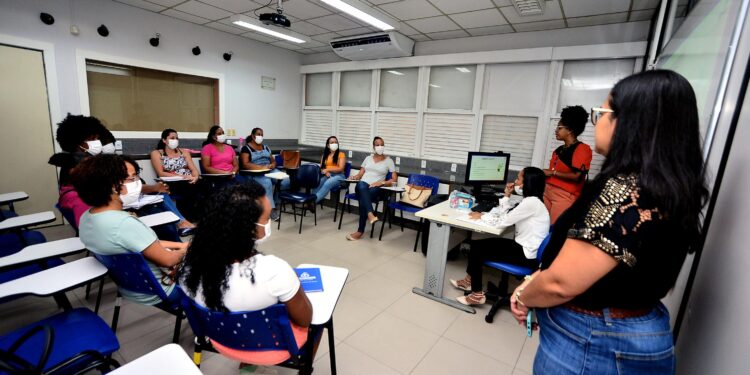 Semdec divulga ações voltadas para as mulheres neste mês de março