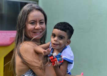 Cmei estimula crianças com síndromes raras a desenvolver habilidades