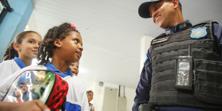 Guarda Civil intensifica patrulhamento preventivo em escolas municipais de Salvador