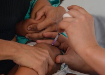 medicos-comemoram-avanco-da-vacinacao-infantil-no-brasil