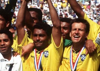 ha-30-anos-selecao-brasileira-pos-fim-a-longo-jejum-ao-faturar-o-tetra