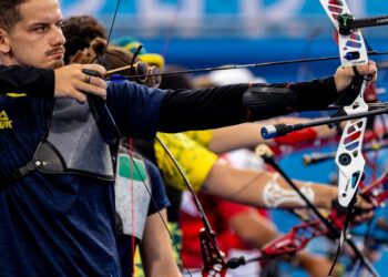 tiro-com-arco:-brasil-fatura-vaga-de-duplas-mistas-na-estreia-em-paris