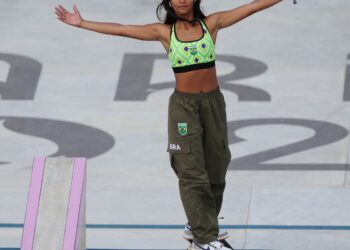 rayssa-leal-conquista-medalha-de-bronze-no-skate-street-feminino